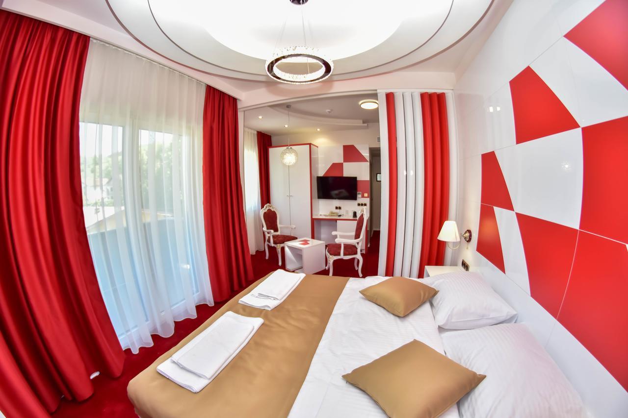 Hotel Kljuc Luaran gambar