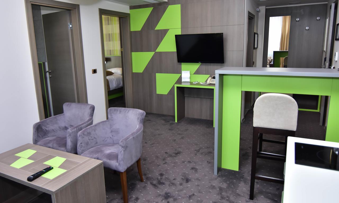 Hotel Kljuc Luaran gambar