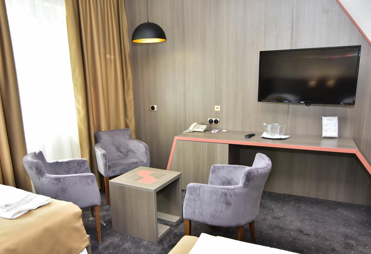 Hotel Kljuc Luaran gambar