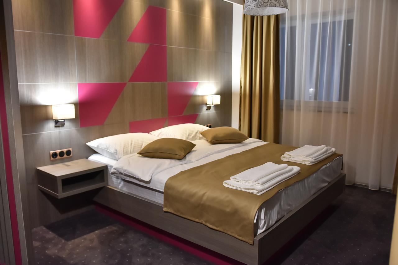 Hotel Kljuc Luaran gambar