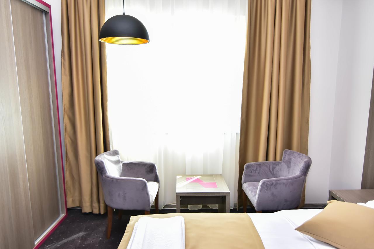 Hotel Kljuc Luaran gambar