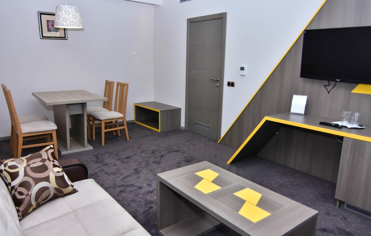 Hotel Kljuc Luaran gambar