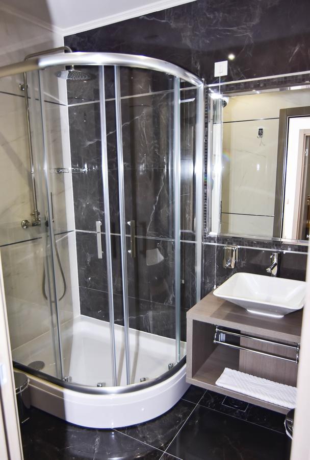 Hotel Kljuc Luaran gambar
